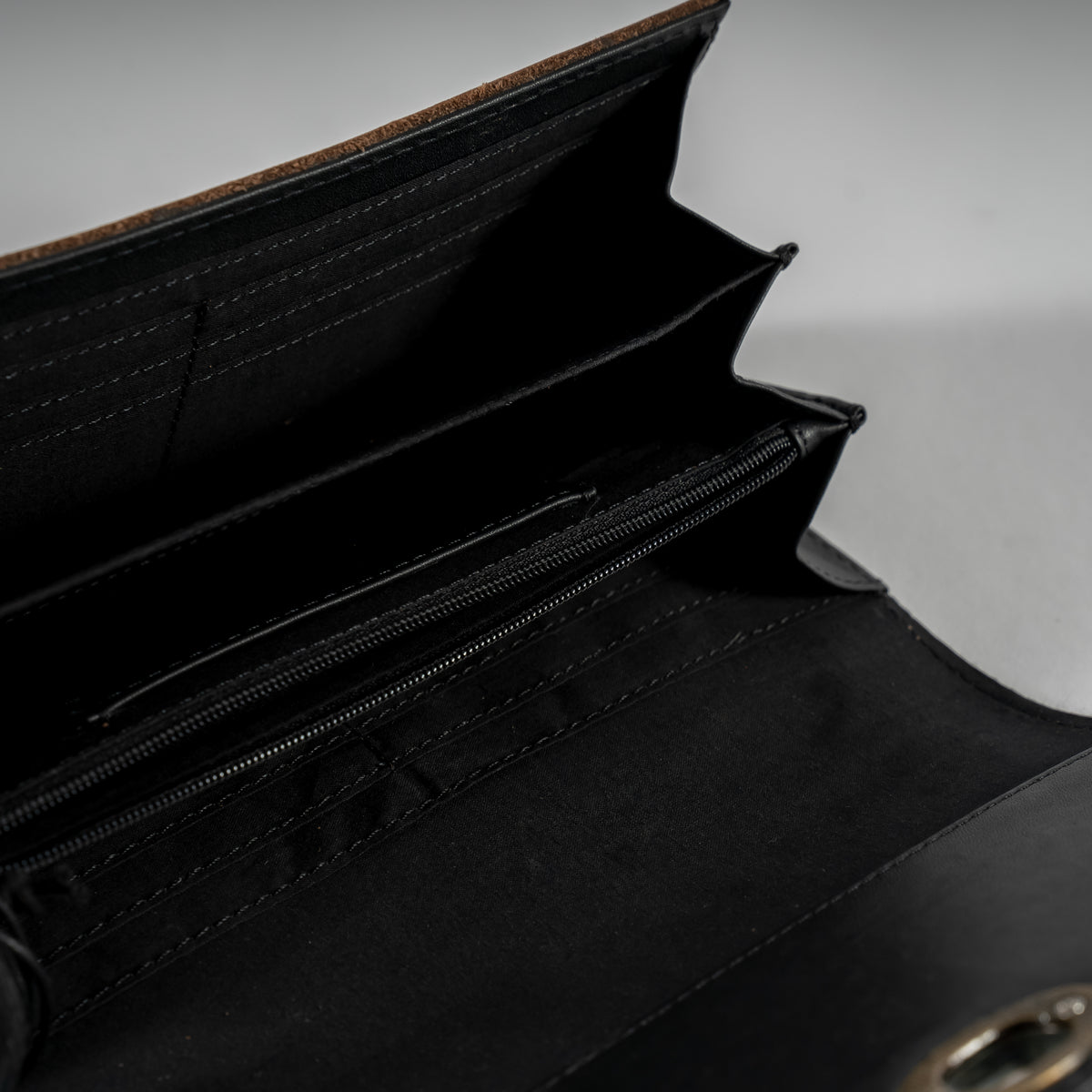 Advent wallet inside