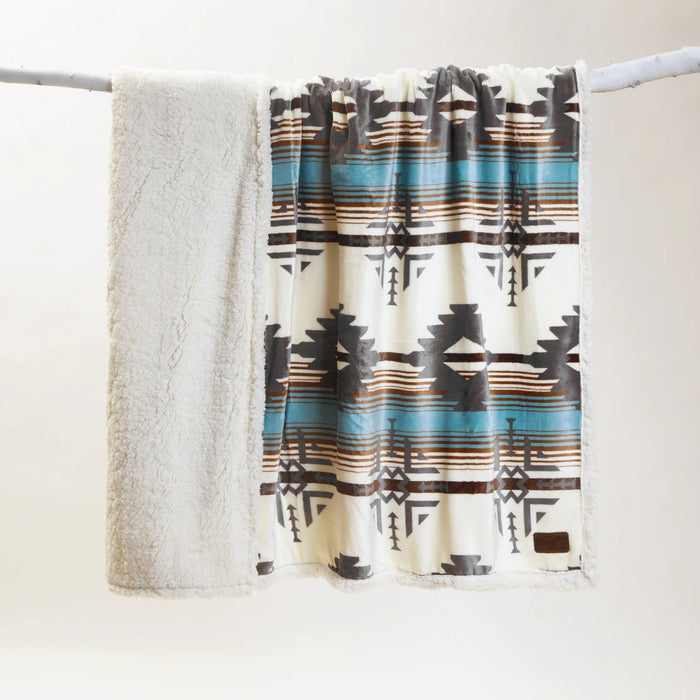 Wrangler Lone Mountain Sherpa Blanket