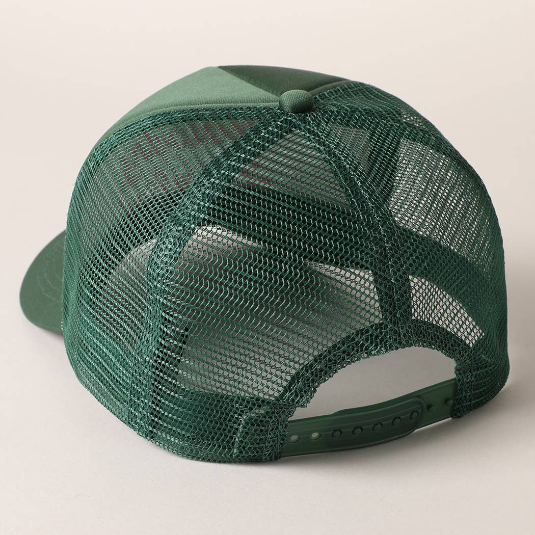 Howdy Darlin' Embroidered Mesh Back Trucker Cap: BLACK / One Size