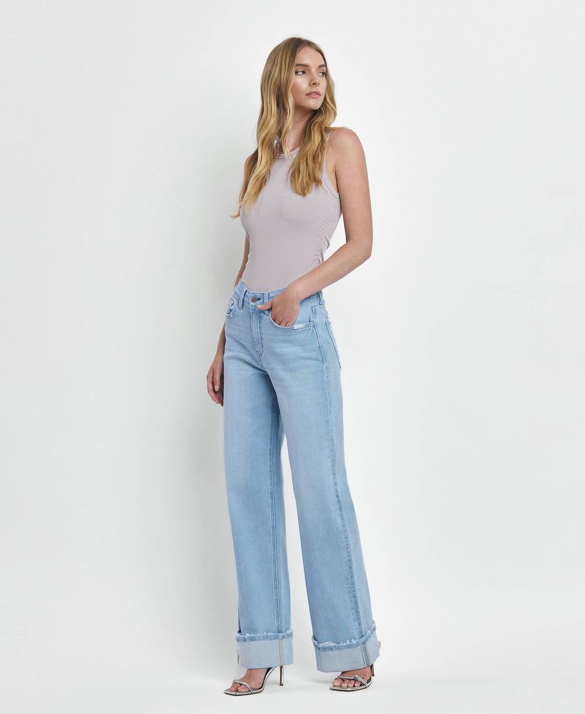 Super High Rise Cuffed Baggy Wide Jeans Intrepid