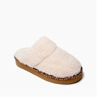 Women’s Cerise Minnetonka Slipper