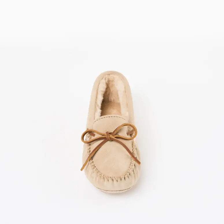 Women's Pile Lined Softsole Minnetonka Moccasins