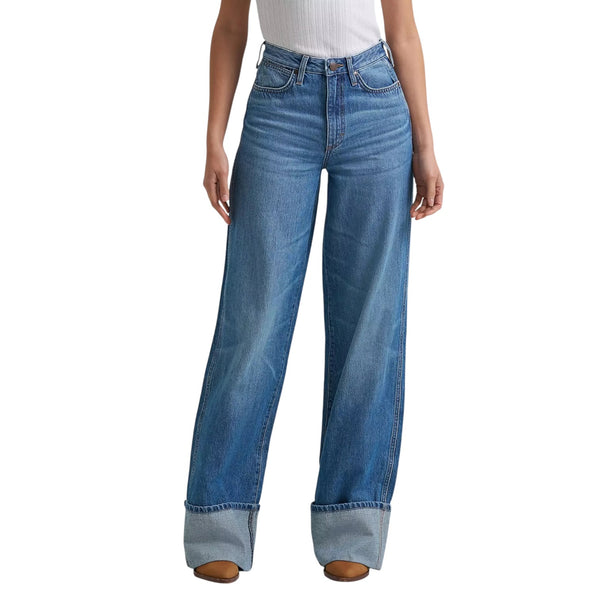 Woman’s Wrangler retro Bailey High Rise Wide Leg Cuffed Jean