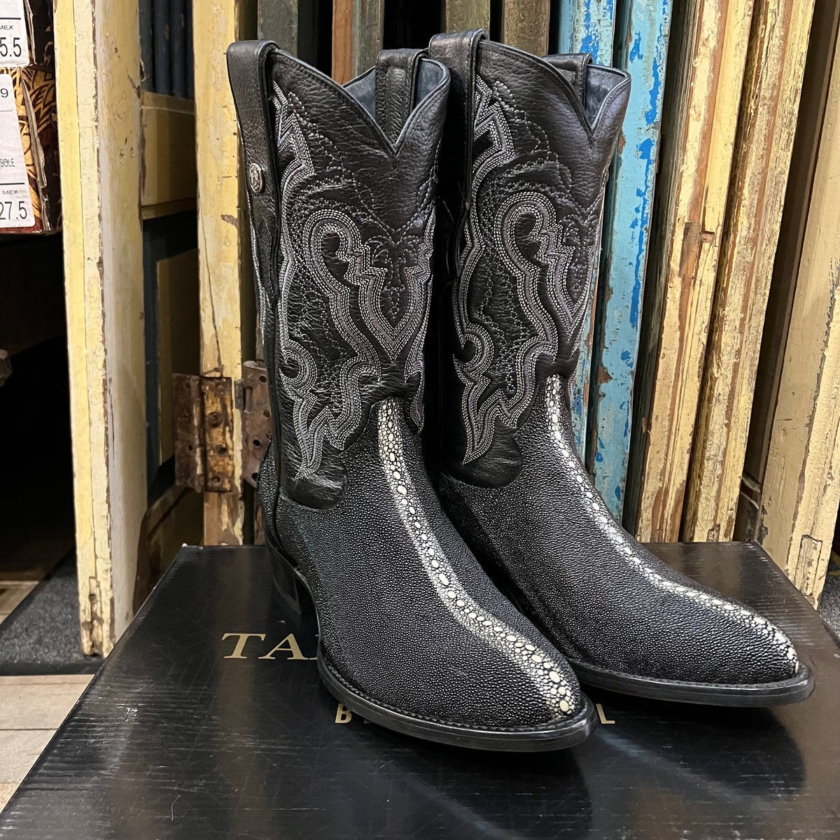 Men’s Mantarraya Reyna Vidriado Boots- Size 9.5