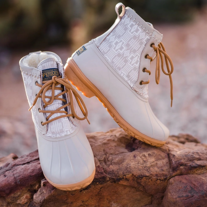 Pendleton Women’s Classic Harding Print Duck SRT in Taupe