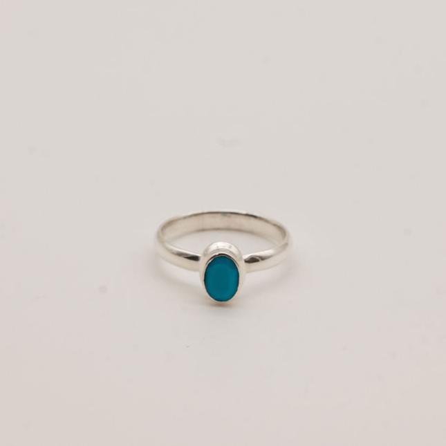 Small Turquoise and Sterling Silver Ring- Size 7