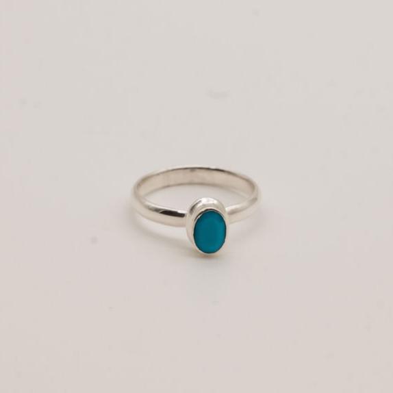 Small Turquoise and Sterling Silver Ring- Size 7