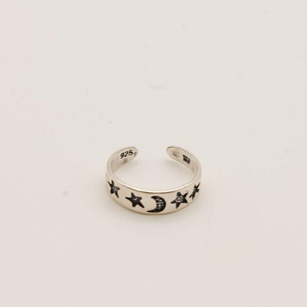 Center Moon Sterling Silver Toe Ring