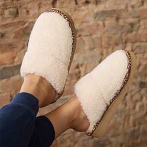 Women’s Cerise Minnetonka Slipper
