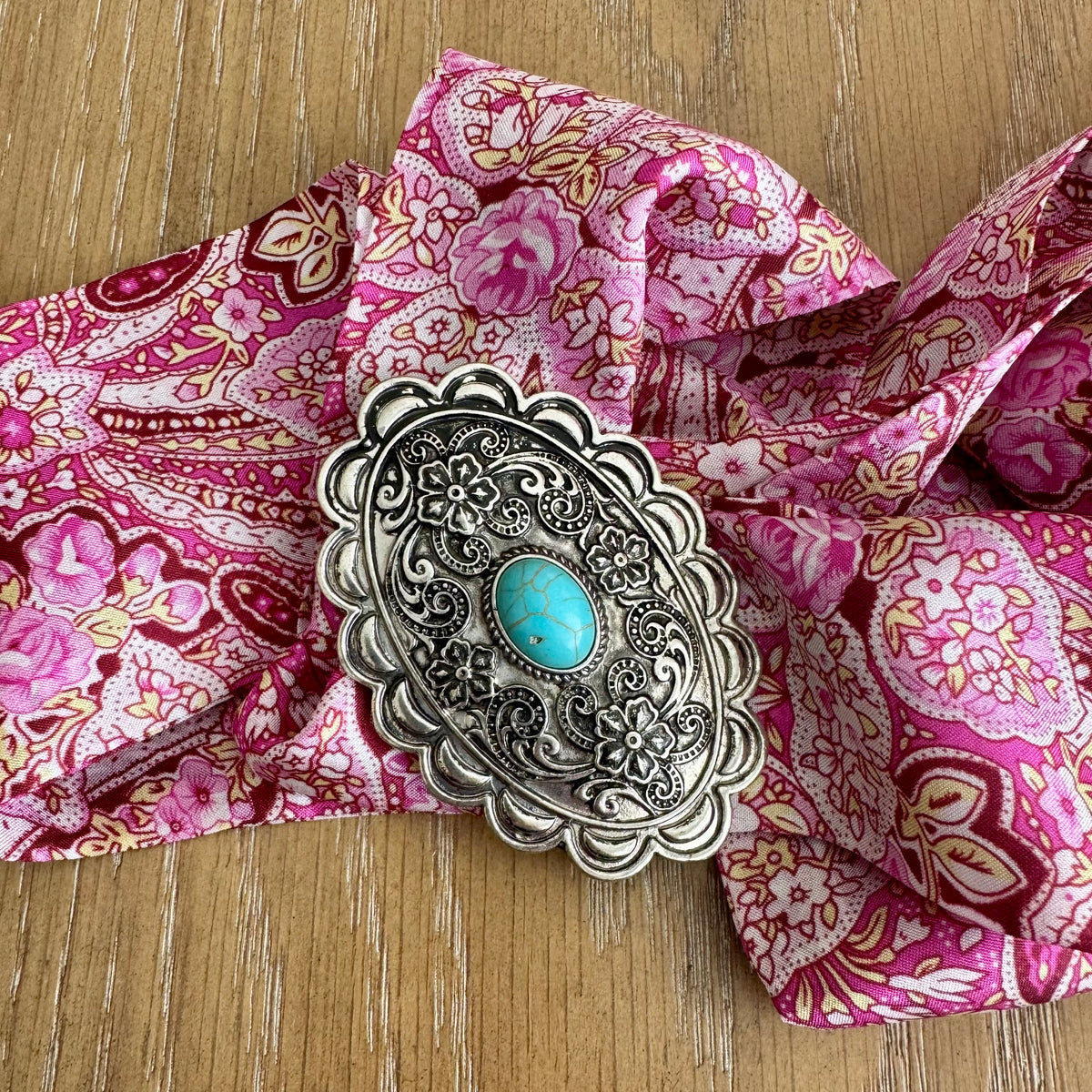 Scarf Slide