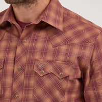 Men's Wrangler Retro Long Sleeve Sawtooth Snap Pocket Western Shirt