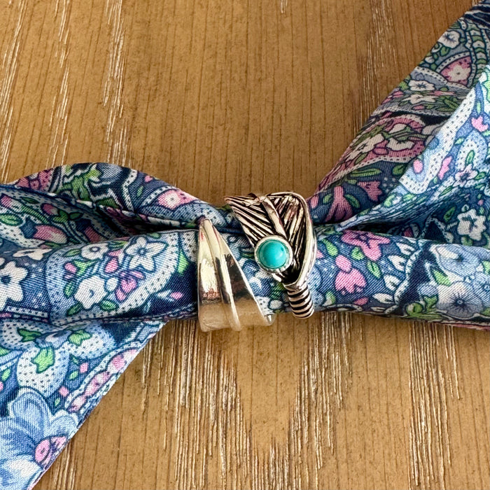 Scarf Slide