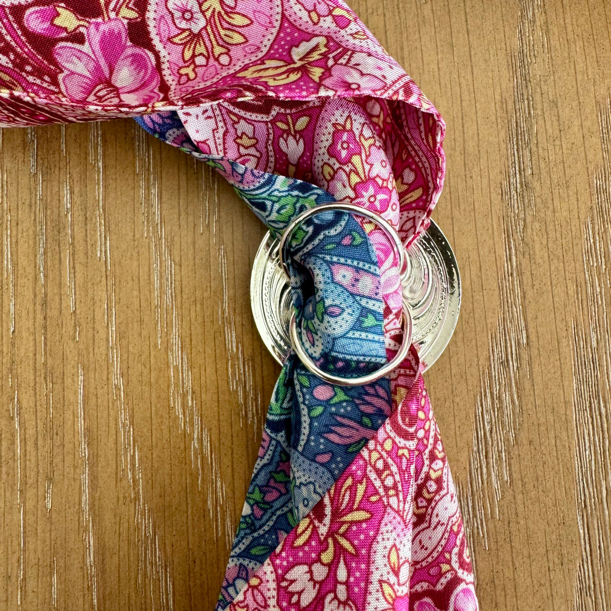 Scarf Slide