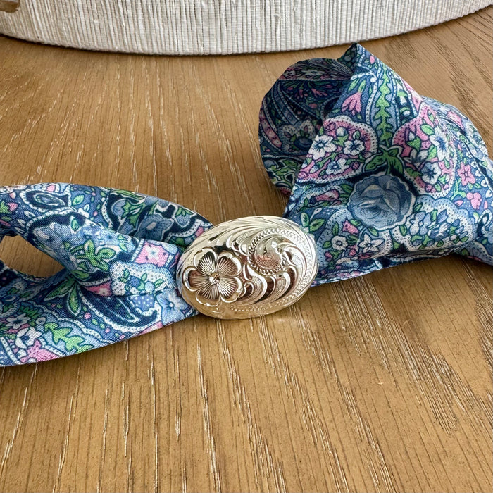 Scarf Slide
