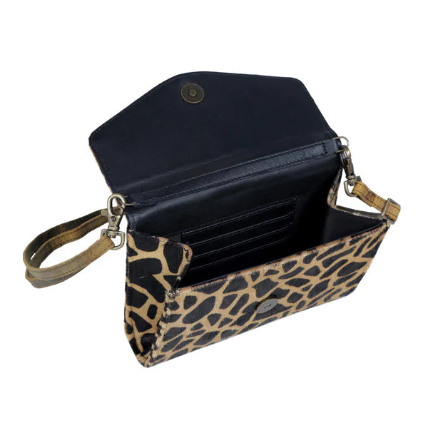 Myra Asset Wallet Shoulder Bag