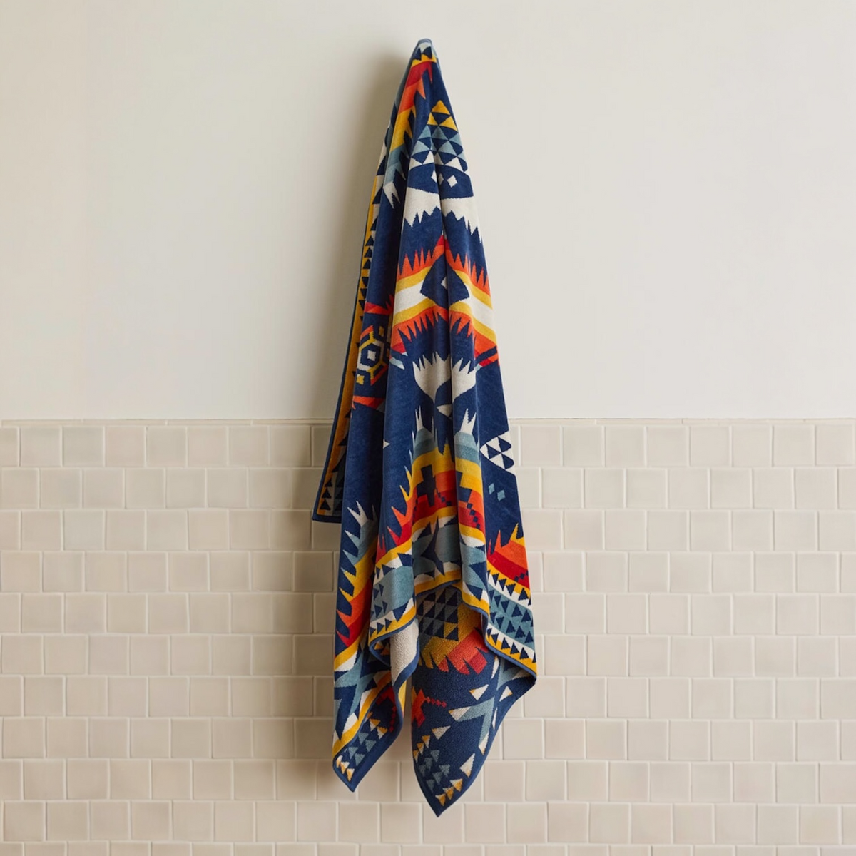 Pendleton Nehalem Navy Jacquard Spa Towel