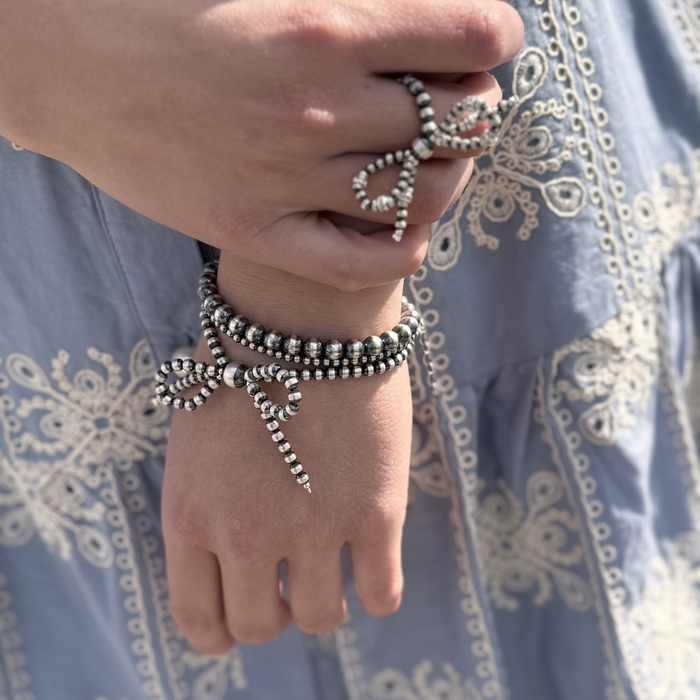 Navajo Pearl Sterling Silver Bow Stretch Bracelet
