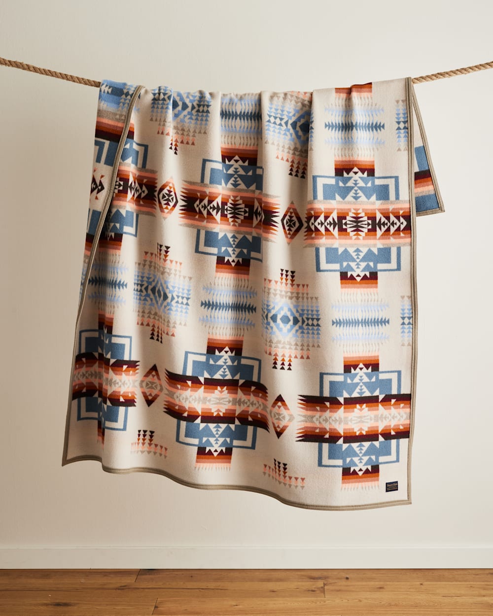 Pendleton Chief Joseph Blanket Rosewood - Twin – Drawnwest