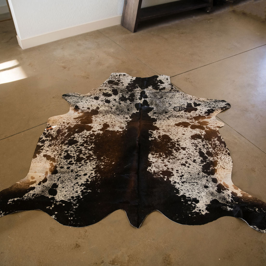 Large Tricolor Short Hair Cowhide- Brown